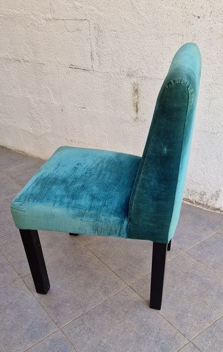 Quatro cadeiras de sala, tecido,  (veludo)