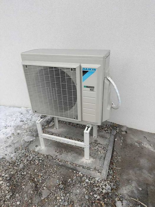 Pompa ciepła DAIKIN Altherma 8 kW. 180l CWU z montażem