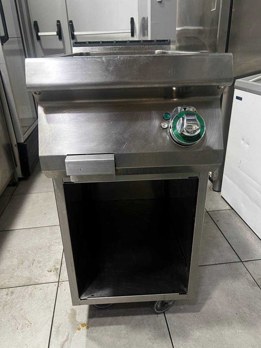 Професійний електричний гриль / жарочна поверхня RM Gastro FTH 740 E