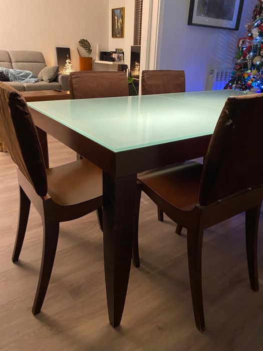 Mesa de sala e cadeiras Ligne roses