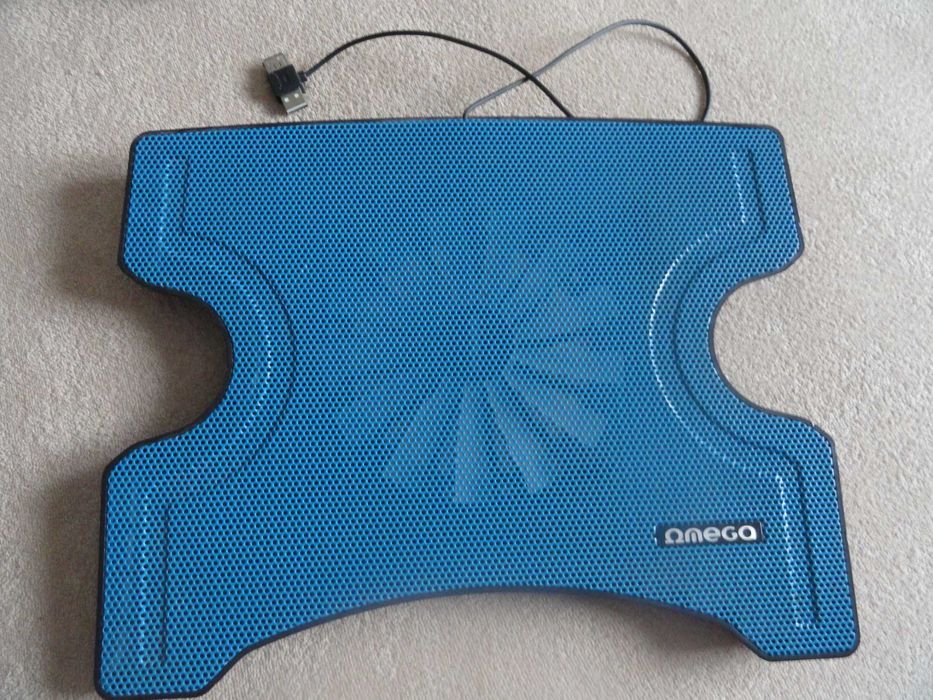 podkładka chłodząca pod laptop z podświetleniem OMEGA.