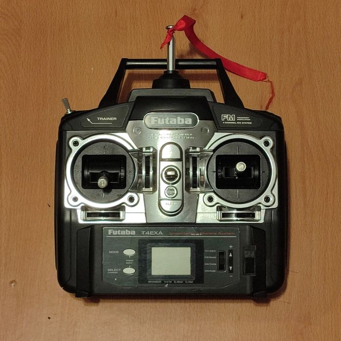 Futaba T4EXA Transmitter and R136F Receiver64174433526531120