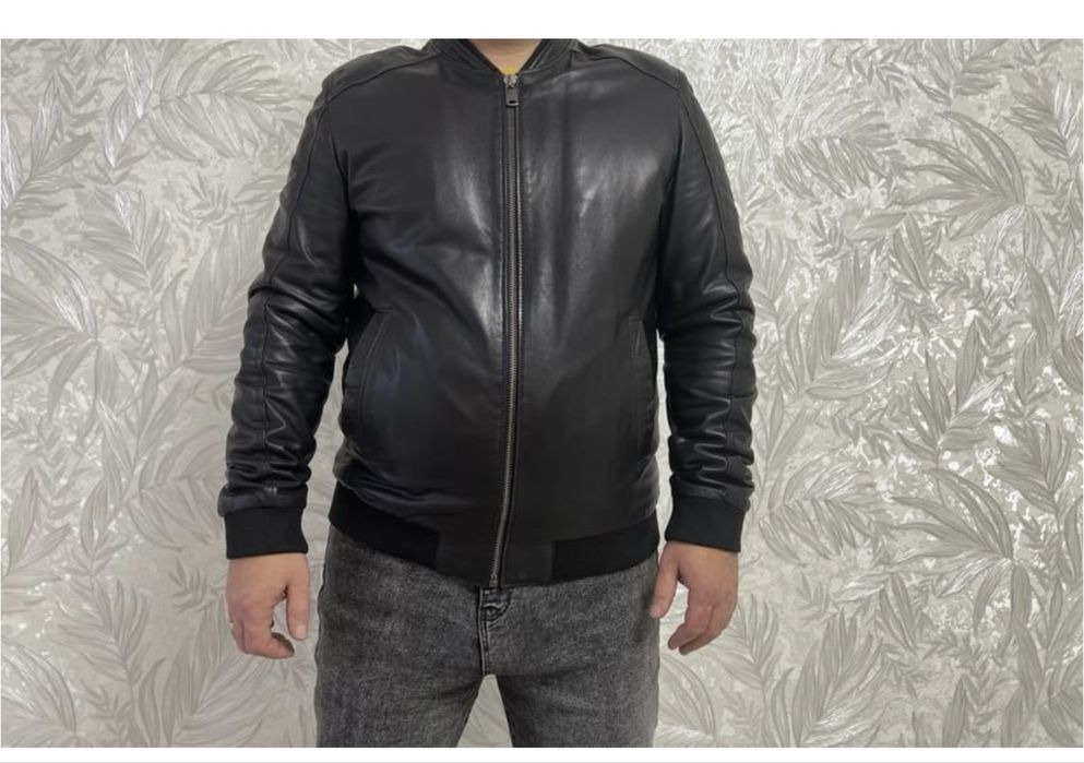 Продам шкіряну куртку