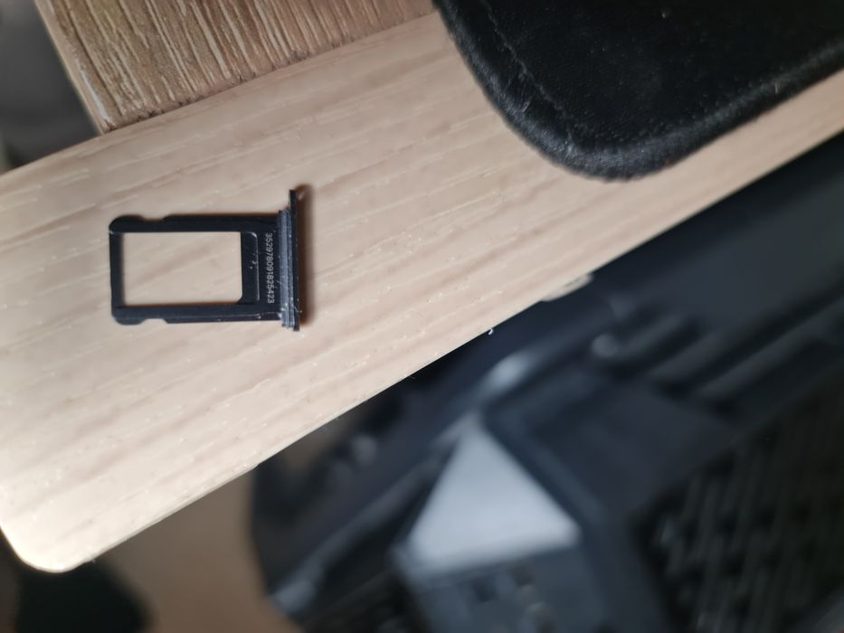 Zestaw uszkodzonych telefonów (iphone 8 plus, galaxy note)