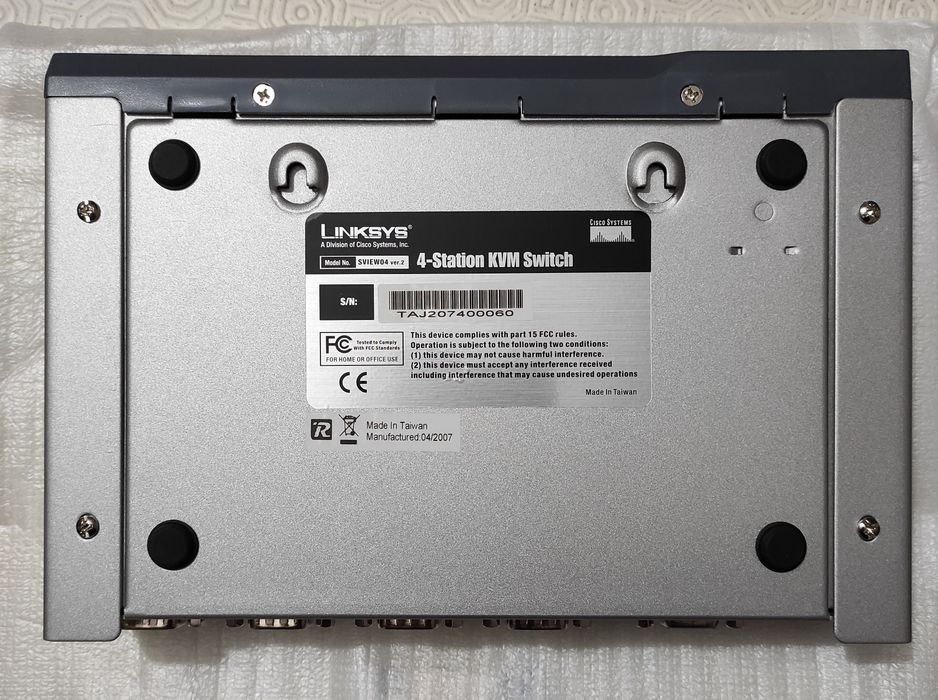 KVM Switch da Linksys NOVO