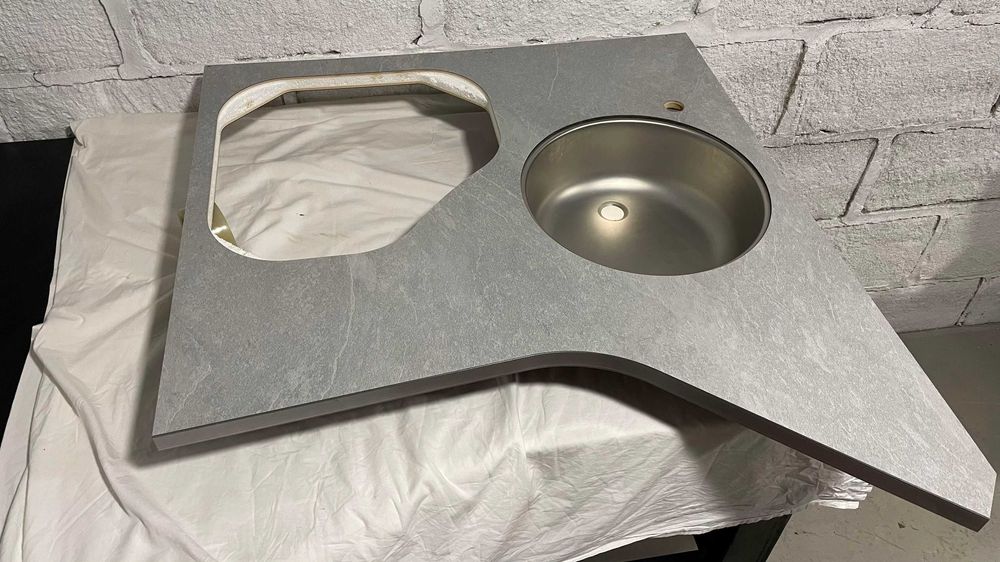 Blat kuchenny ze zlewem. Kamper Dethleffs / Sunlight