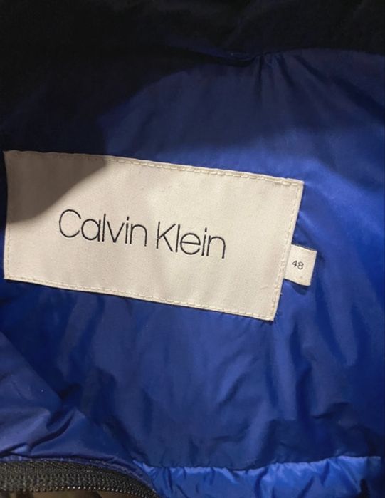 Blusão de Penas Calvin Klein