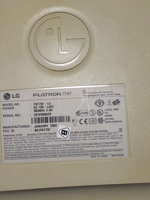 LG Flatron 775FT 17" CRT – bardzo dobry stan, sprawny, retro PC, komplet kabli