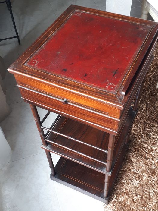 Mesa de leitura "da Bíblia ". Início séc. XX.