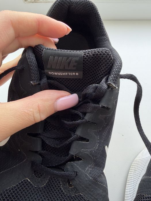 Продамо жіночі кросівки Nike