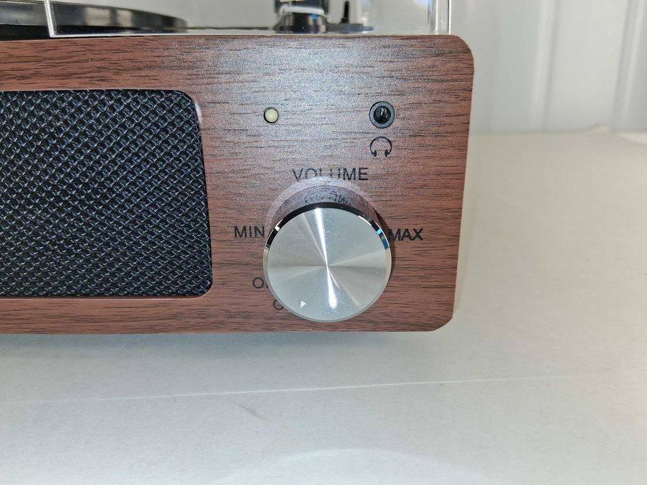 C201 Odtwarzacz Retro Audio Player A6 z USB i Głośnikami Stereo