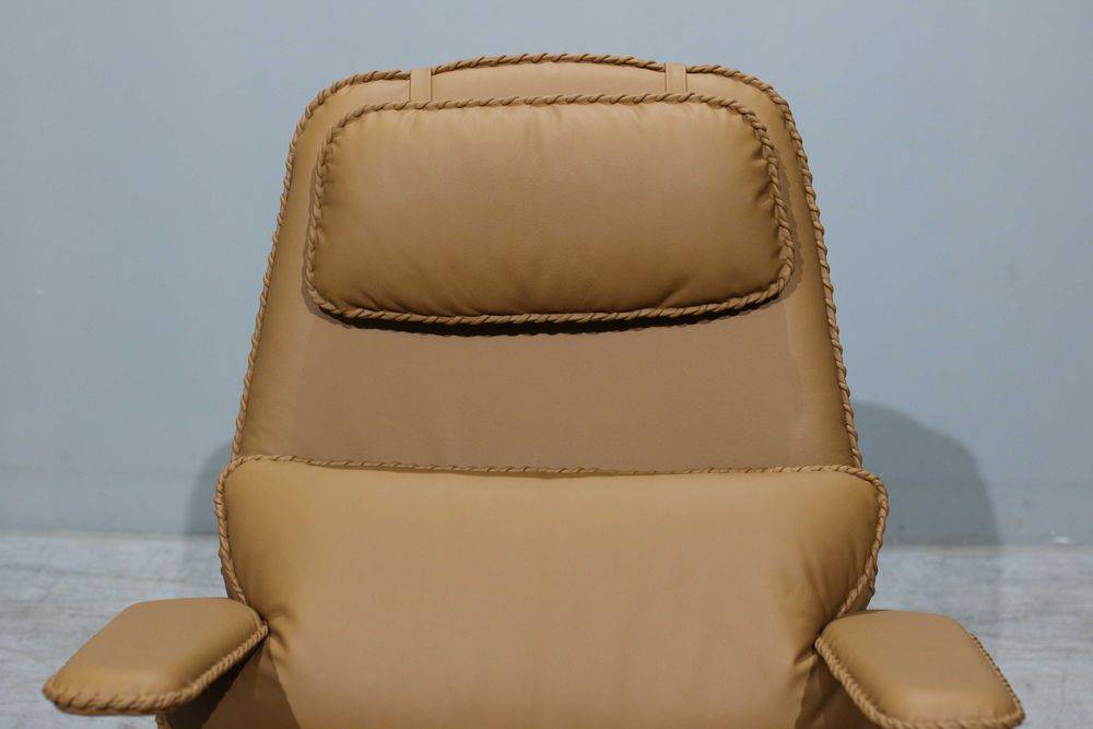 Poltrona Madsen & Schubell Modelo MS86 | Pele Genuína