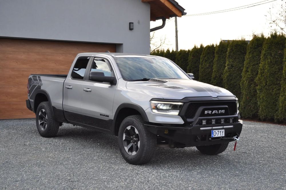 RAM 1500 Rebel,5,7Hemi 4x4, Zarejestrowany, Metalowe zderzaki , Wciągarka, Led,