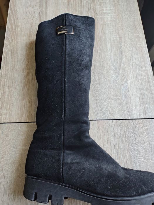 Чорні зимові замшеві високі сапожки р.40