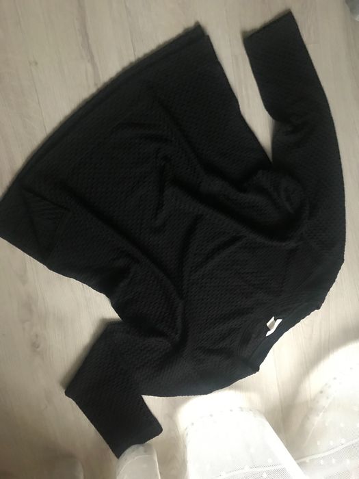 H&M bluzka czarna r.L j.nowa wytłaczana