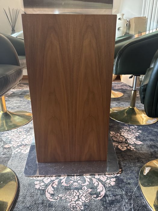 Mesa de jantar oval 260x120 com 6 cadeiras em pele