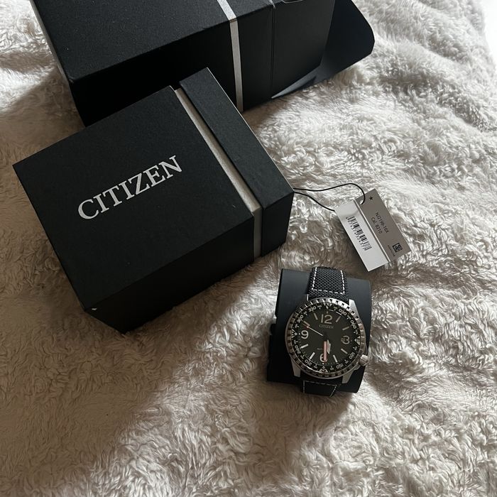 Citizen NJ2198-16X — стильные мужские часы