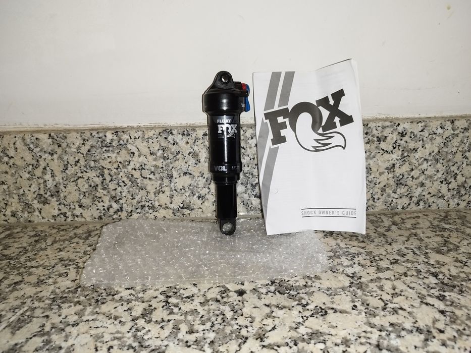 Amortecedores traseiros Fox NOVOS