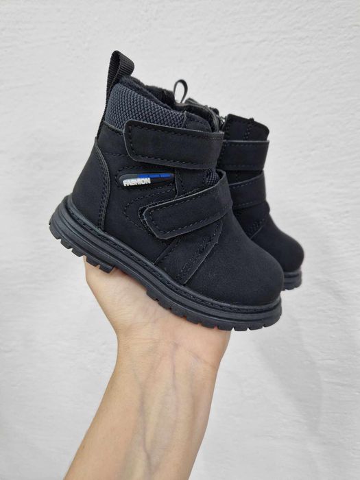 Nowe ocieplane buty zimowe kozaki chłopięce czarne botki r. 20 (13 cm)