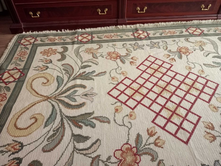 Tapete Arraiolos 225x165cm.LIMPO!.Entrega Setúbal e arredores ou CTT.