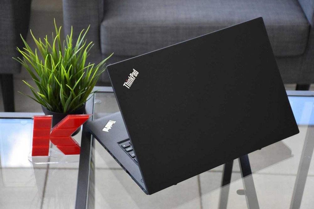 Laptop Lenovo ThinkPad T470 HD i5 8GB 256GB SSD NVME Windows 11 Torba