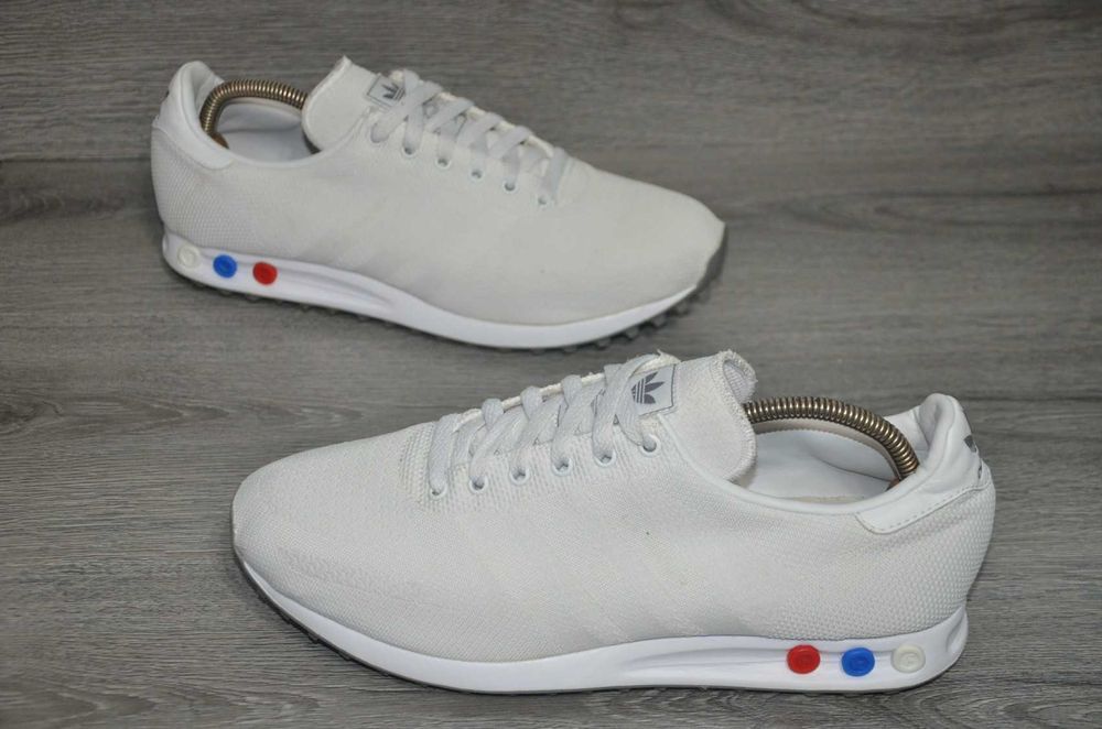 Продам кросівки ФІРМА Adidas LA Trainer
