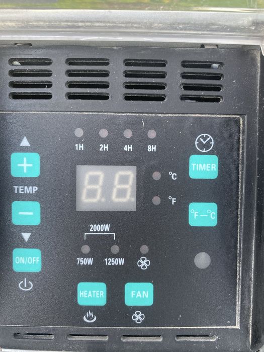 Grzejnik elektryczny z dmuchawa