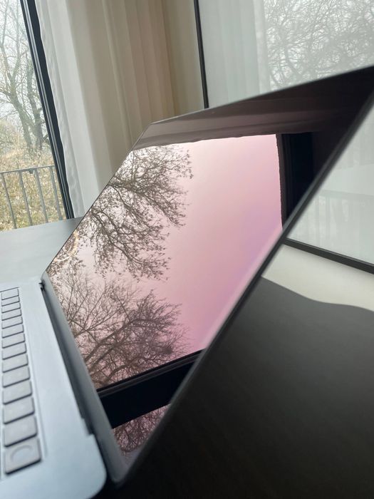 MacBook Air 15" (Apple M2)