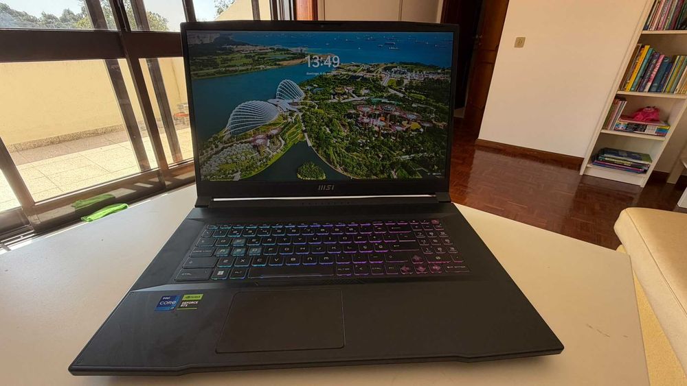 MSI Katana 17 i7-13620H RTX 4060 32GB RAM 1TB SSD Gaming