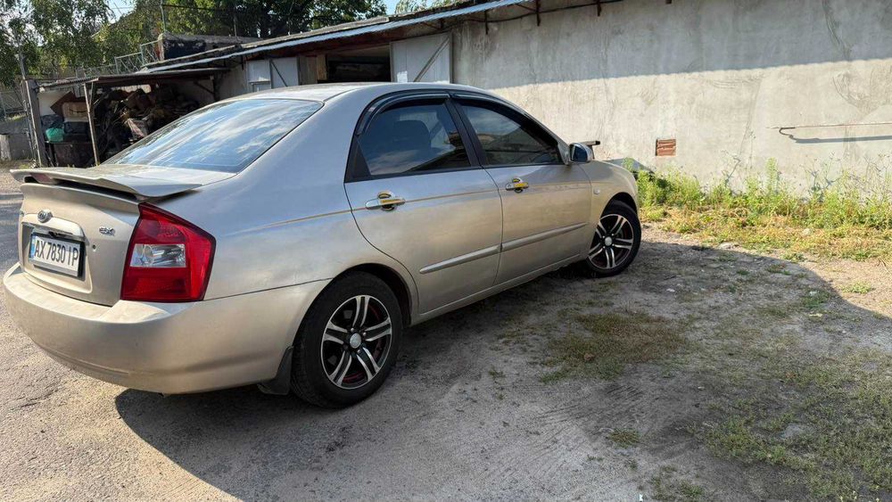 Продам авто киа церато 2005г.