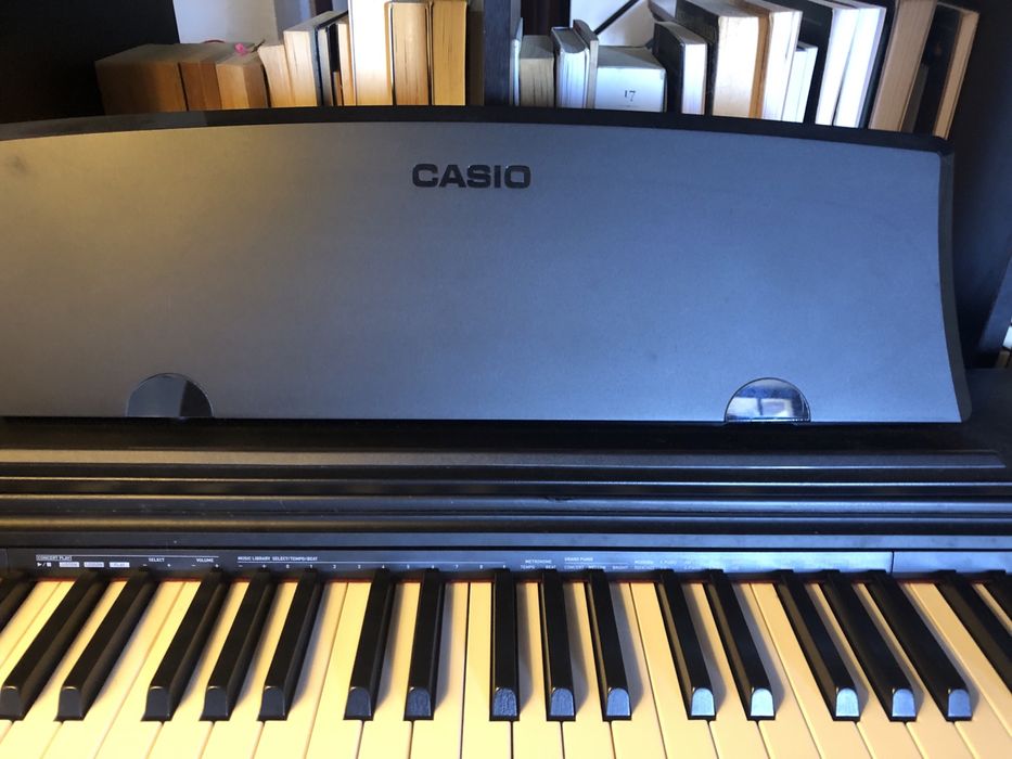 Casio PX-770 BK Privia - Piano digital - muito pouco uso, em excelente condições.
