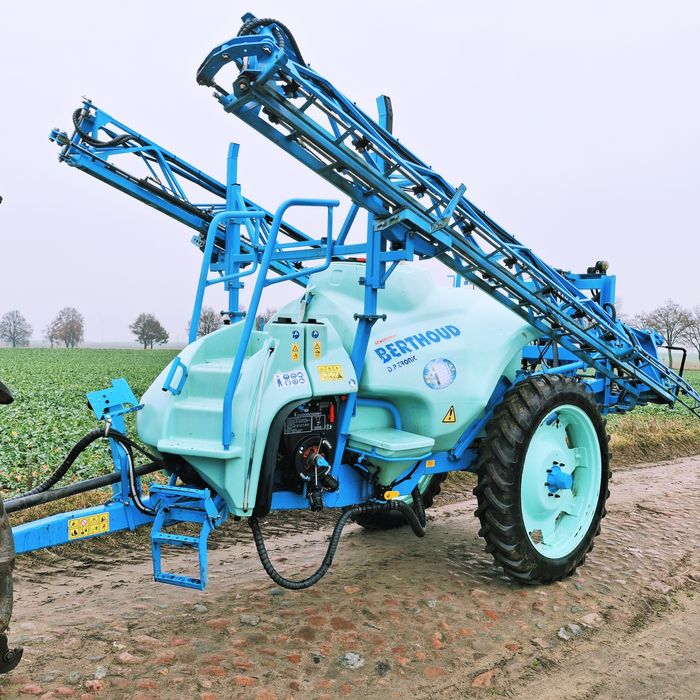 Opryskiwacz Berthoud Tracker 32-34 7 sekcji ARAG 3600l 24/21m Ładny !!