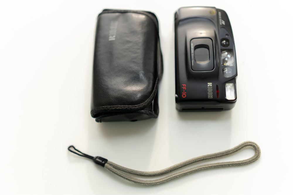 Плівкофий фотоапарат Ricoh FF-10 twin super