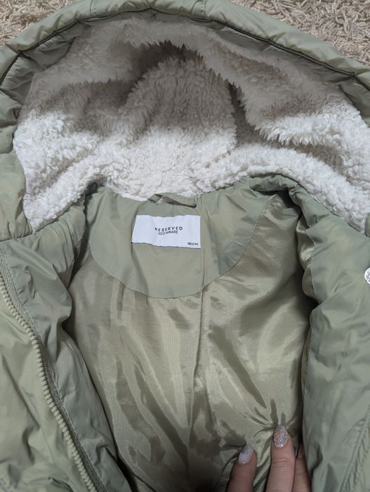 Осіння куртка Reserved для дівчинки
