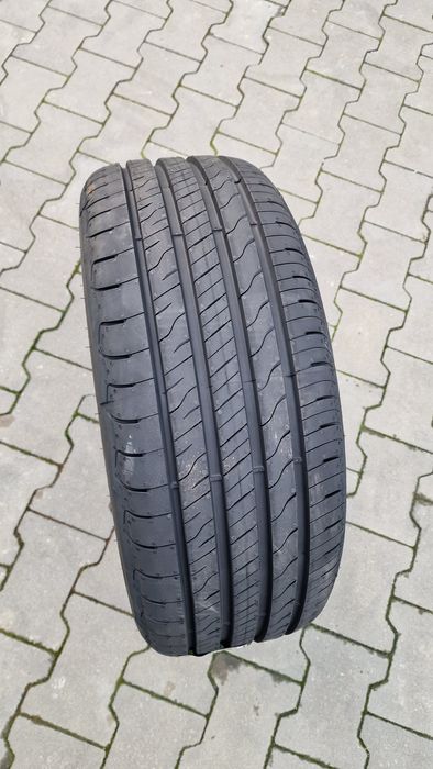Opony Letnie Goodyear EfficentGrip Performance 2 215/50R17 95W 2025
