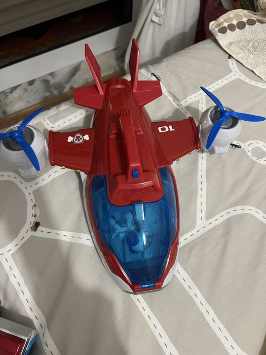 Helicóptero patrulha pata