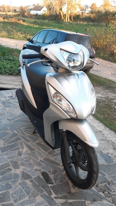 Скутер Honda dio 110