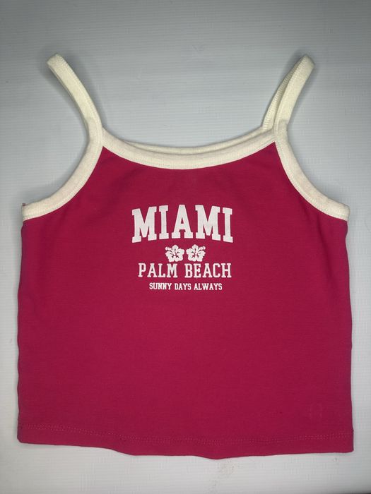 Дуже красивий рожевий Топ з білим написом