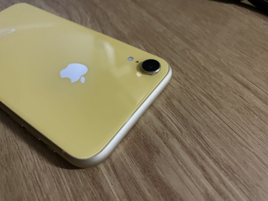 iPhone XR 64 ГБ. Отличное состояние