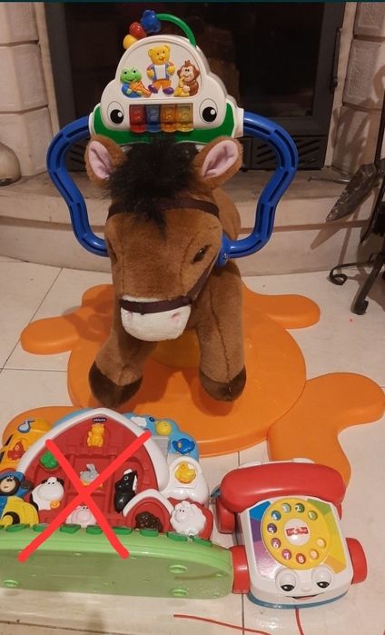 Brinquedo educativo cavalo pónei baloiço Fischer price chicco telefone