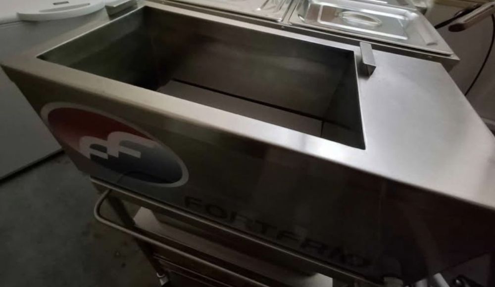 Máquina profissional de fazer gelados