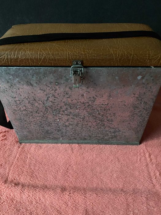 Зимовий риболовний ящик оцинкований (32х40х20 см).