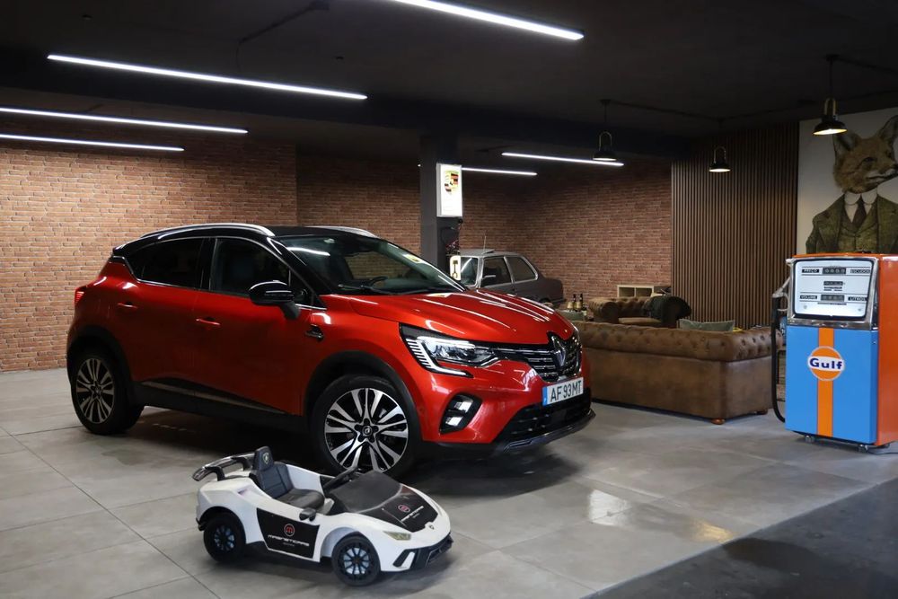 Renault Captur 1.6 E-Tech Plug-In Initiale Paris