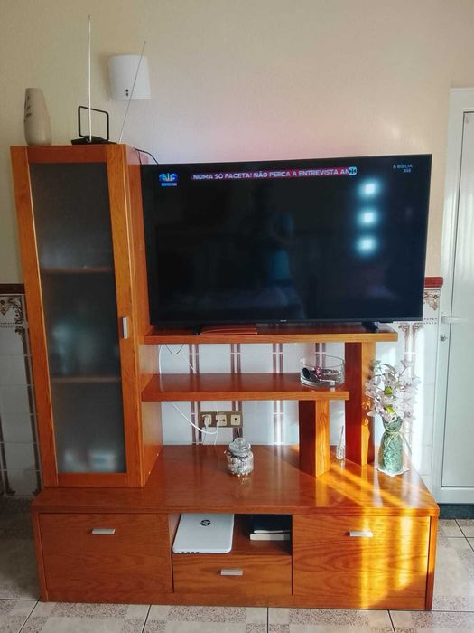 Móvel de sala para TV