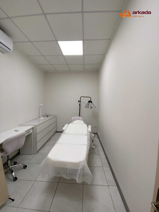 Оренда кабінуту в центрі біля Ратуші