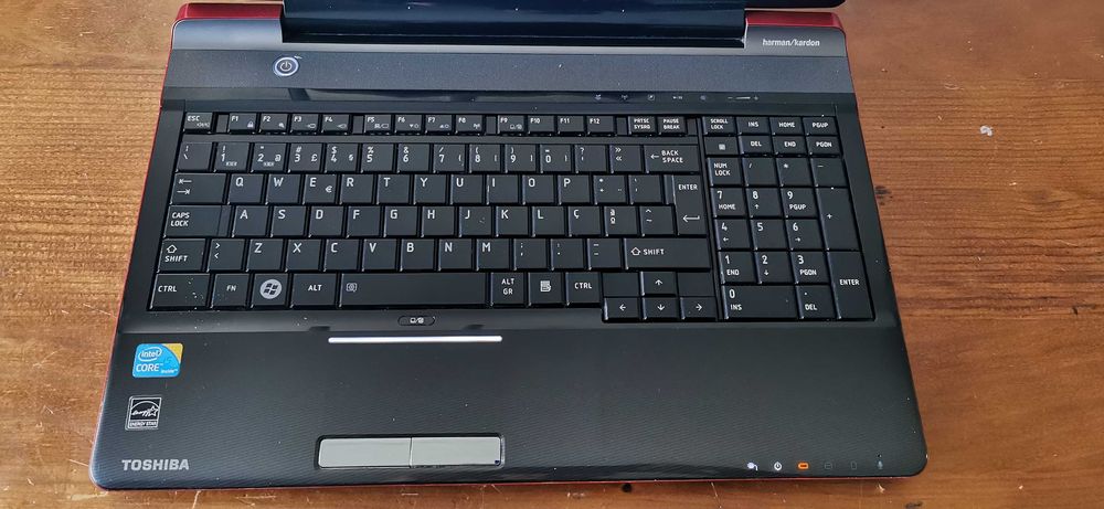 Toshiba Qosmio F60-10Z Core i564738825374594121