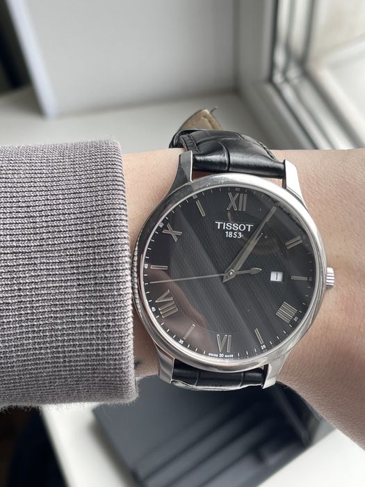 Кварцевые часы Tissot 1853
