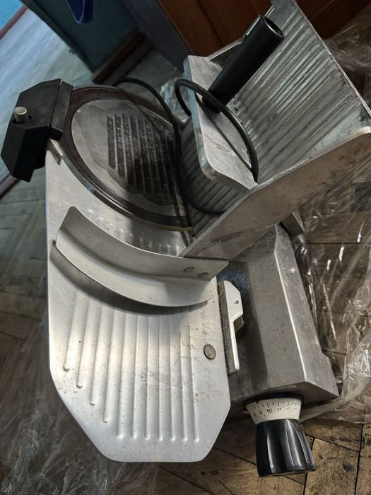 Слайсер професійний Италия