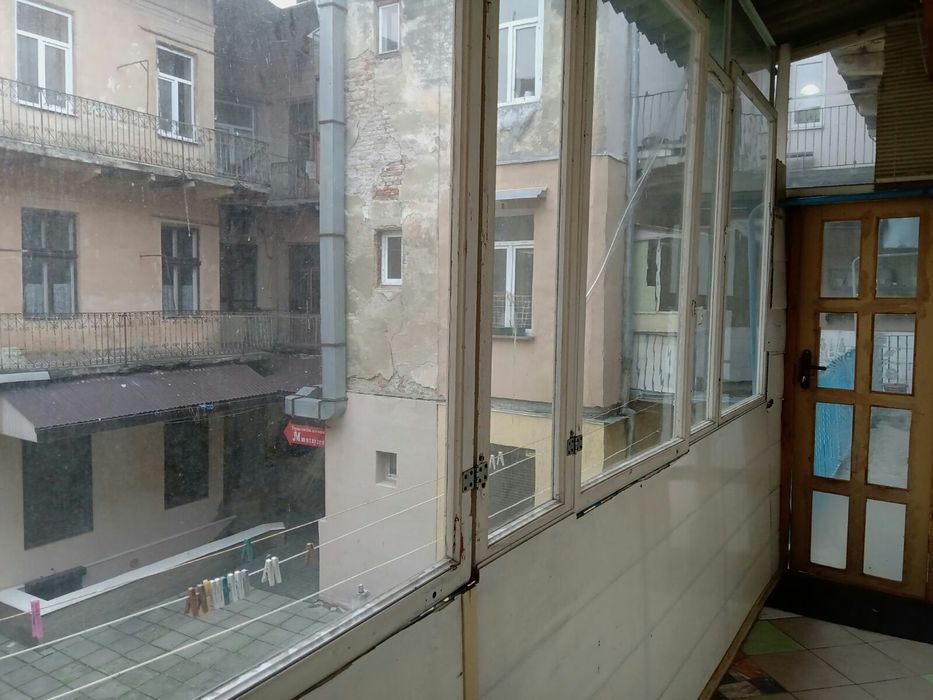 2х кім. кв. пр. Чорновола ( центр, Оперний театр, площа Ринок )