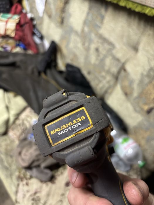 Dewalt dcf894 Гайковерт